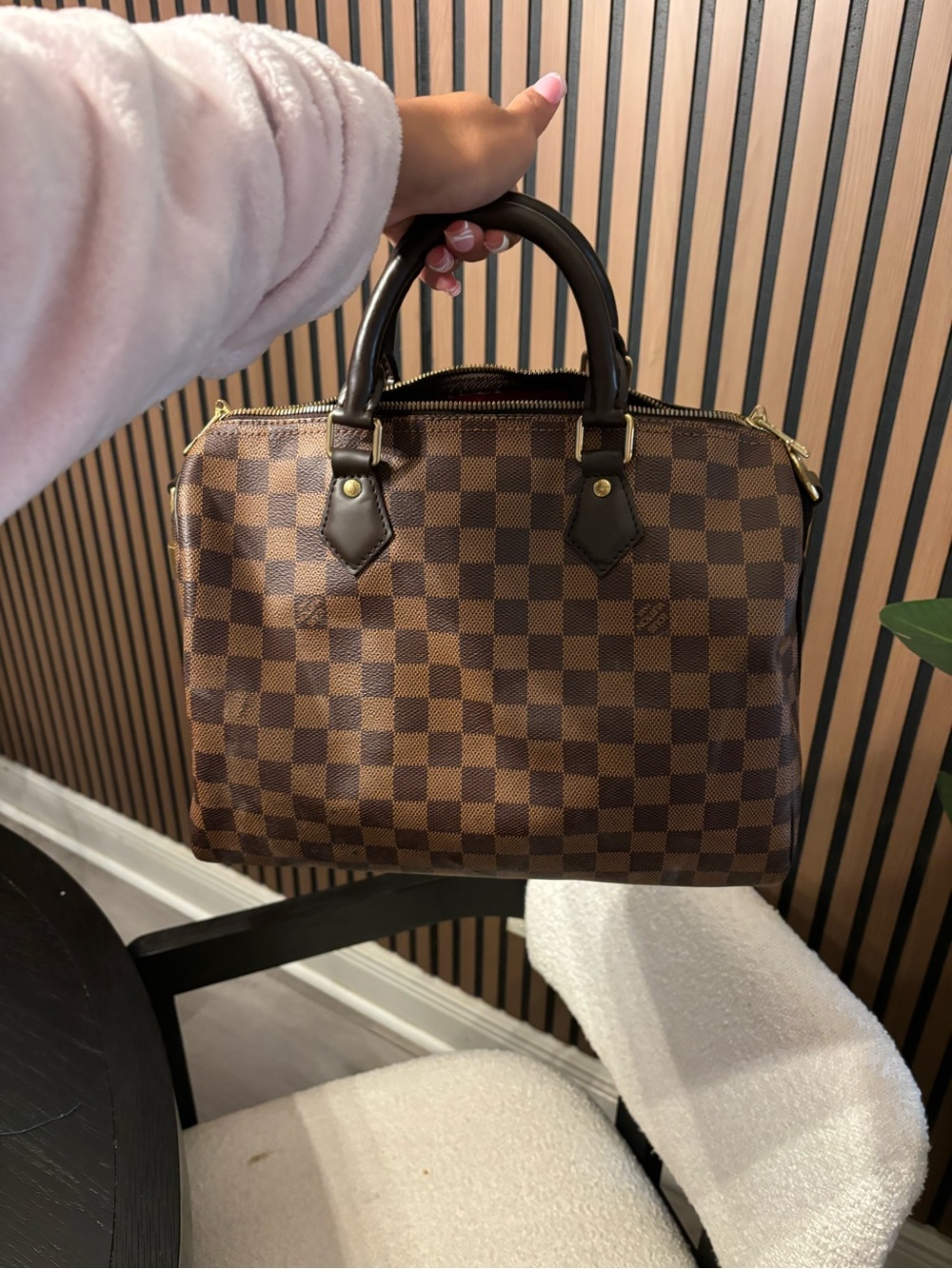 AUTHENTIC Louis Vuitton Speedy 25